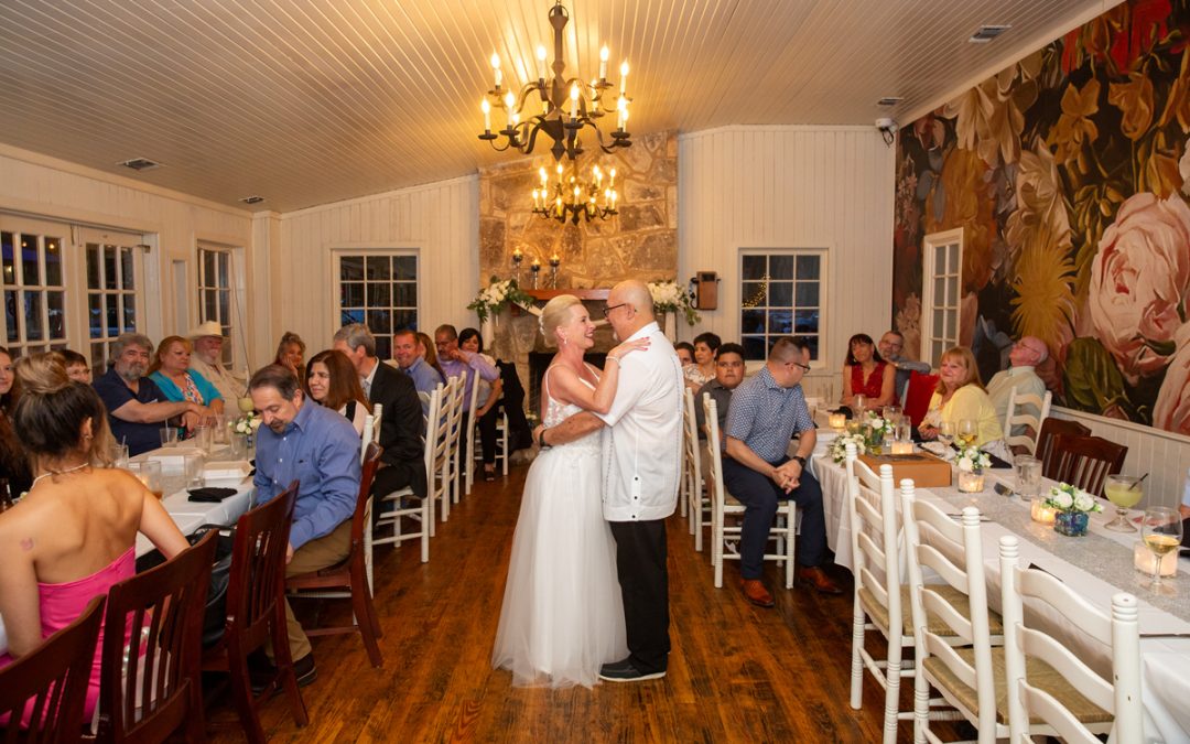 How to Plan a Stress-Free Intimate Wedding