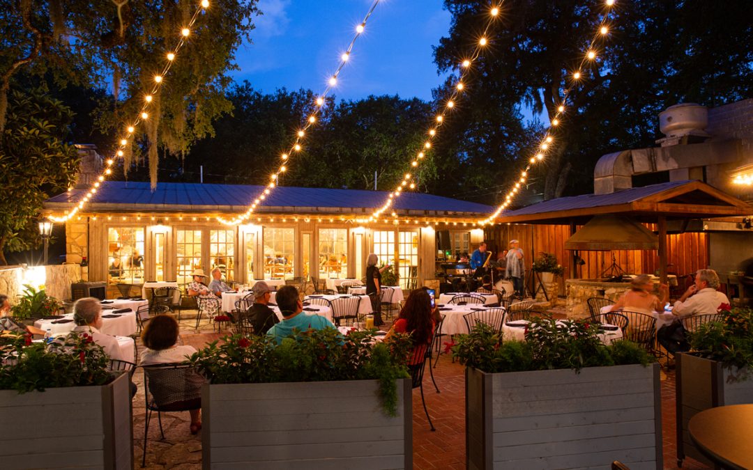 Why a Restaurant Wedding Might Be The Best Decision You Make